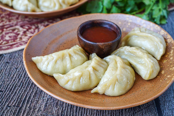 3 Momos with chutney